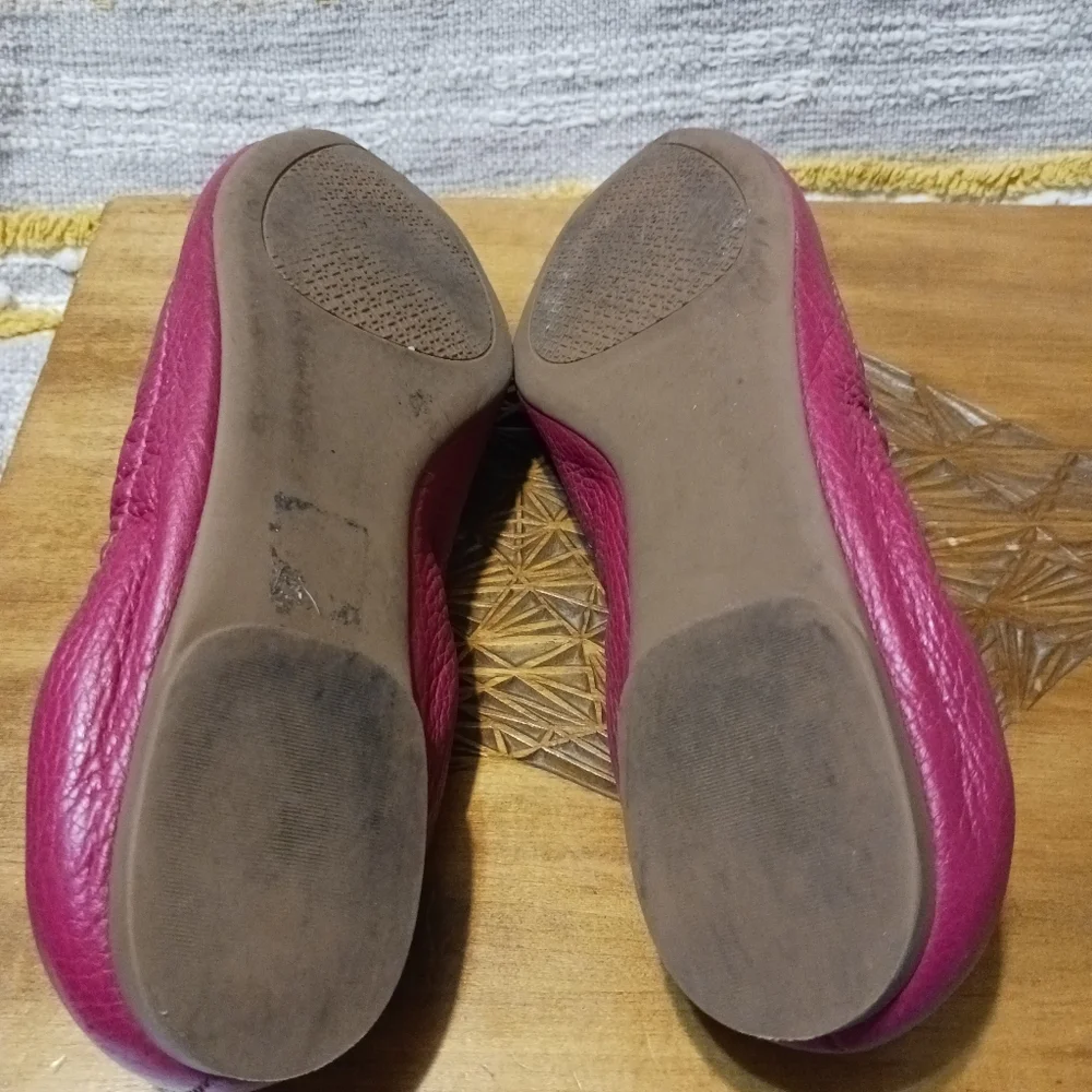 Tory Burch Pink Flats with Gold Logo - Picture 7 of 11